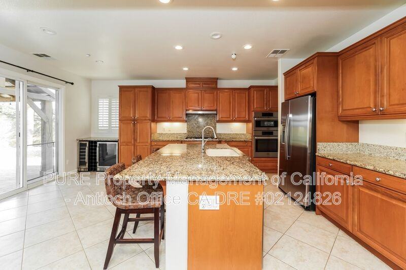 1960 Parsley Dr - Photo 3 of 19