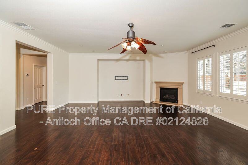 1960 Parsley Dr - Photo 4 of 19