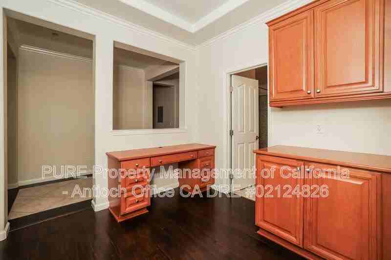 1960 Parsley Dr - Photo 7 of 19