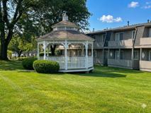 Woodland Creek Apartments in Oak Forest, IL - Photo 1 of 1