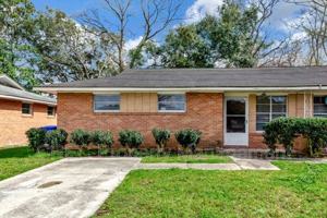 featured image of 1635 Memminger Ave #A