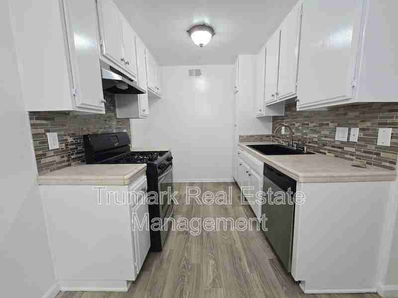 475 E Orange Grove Ave #E - Photo 2 of 9