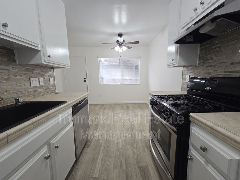 475 E Orange Grove Ave #E - Photo 3 of 9