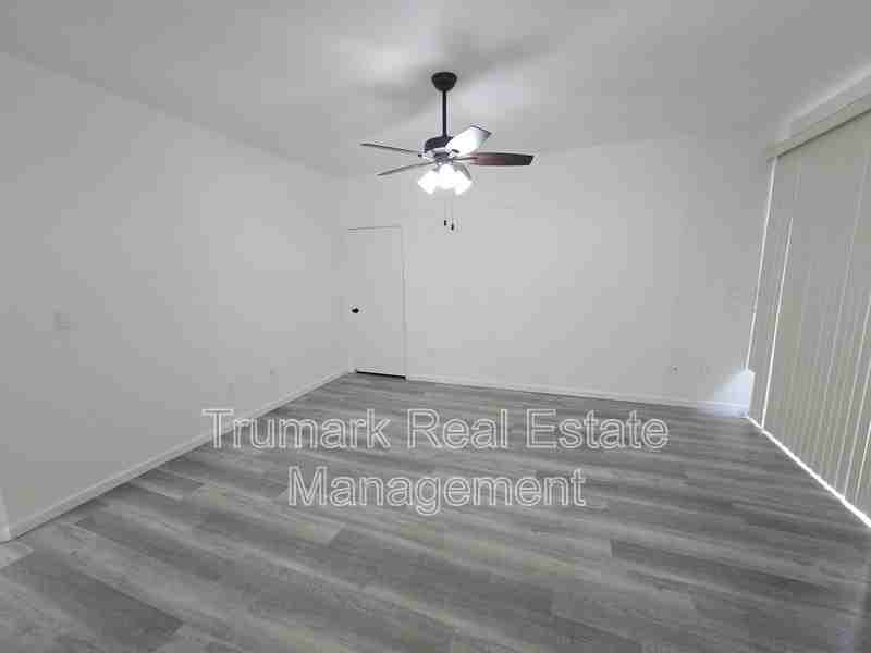 475 E Orange Grove Ave #E - Photo 4 of 9