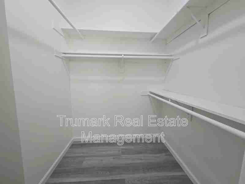 475 E Orange Grove Ave #E - Photo 6 of 9