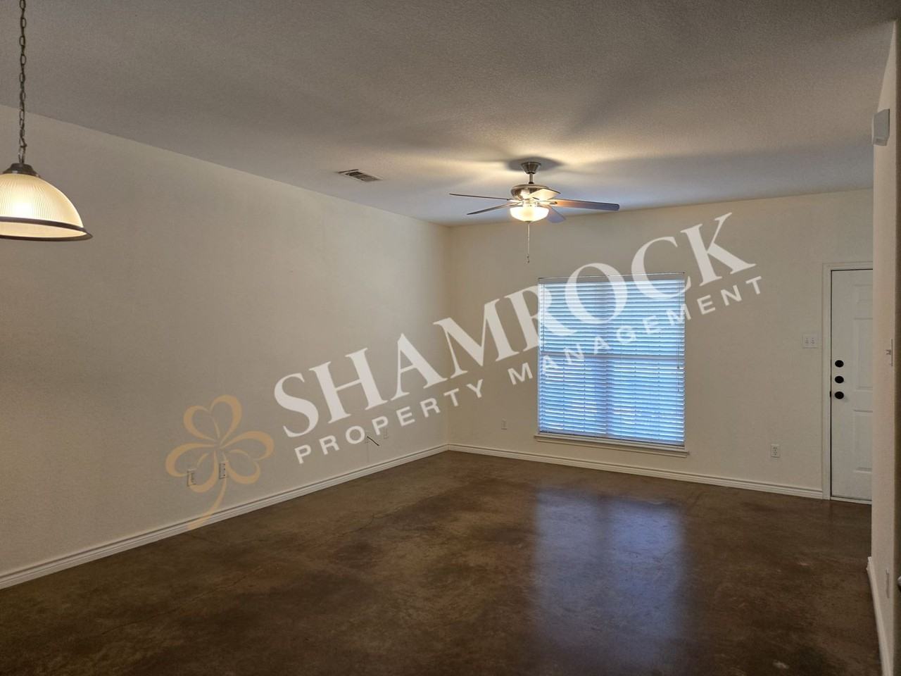 818 Chambers Creek Cir - Photo 3 of 16