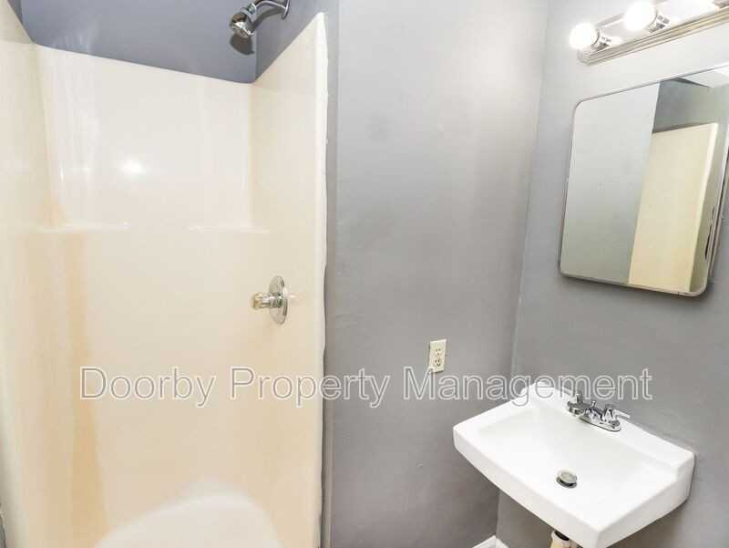 1202 Duncan Ave #1 - Photo 6 of 7