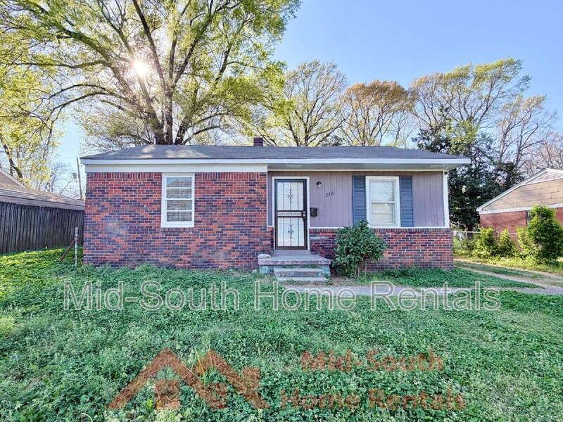 2371 Imogene St - Photo 3 of 16