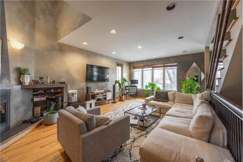 1224 W Augusta Blvd #PH - Photo 7 of 27