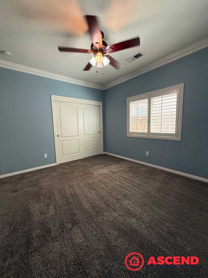 11110 Dawson Falls Ave - Photo 7 of 36