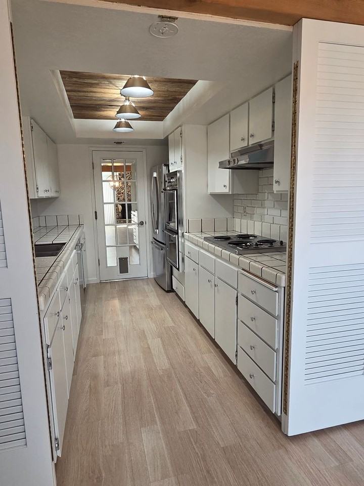 1930 Bechelli Ln - Photo 7 of 45