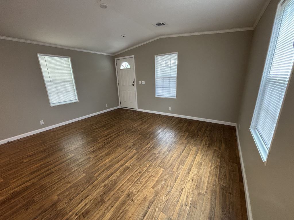 17 Kimberly Ct - Photo 2 of 26