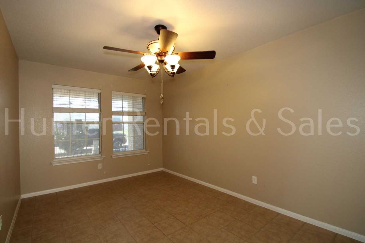 505 E Vega Ln - Photo 7 of 27