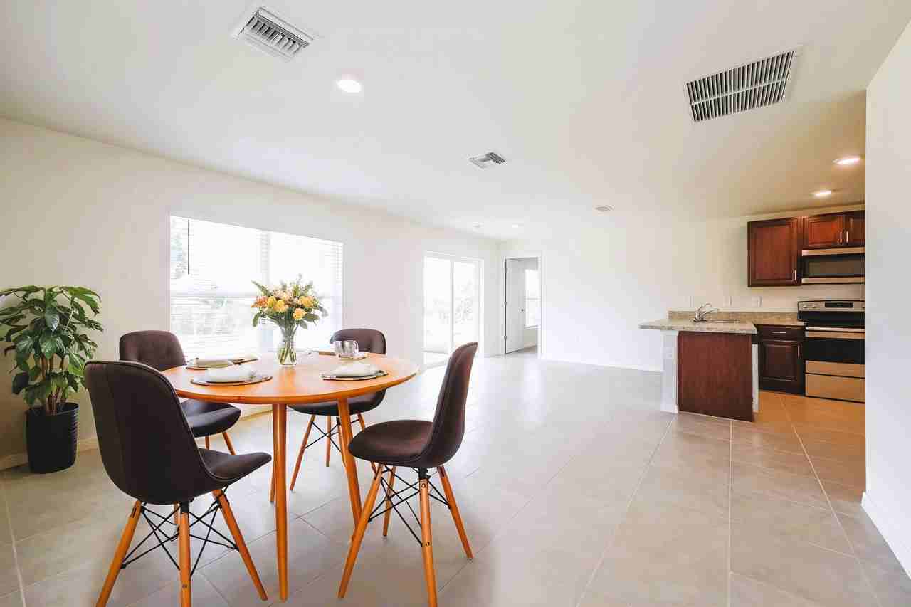 3020 3020 64th St W - Photo 3 of 23