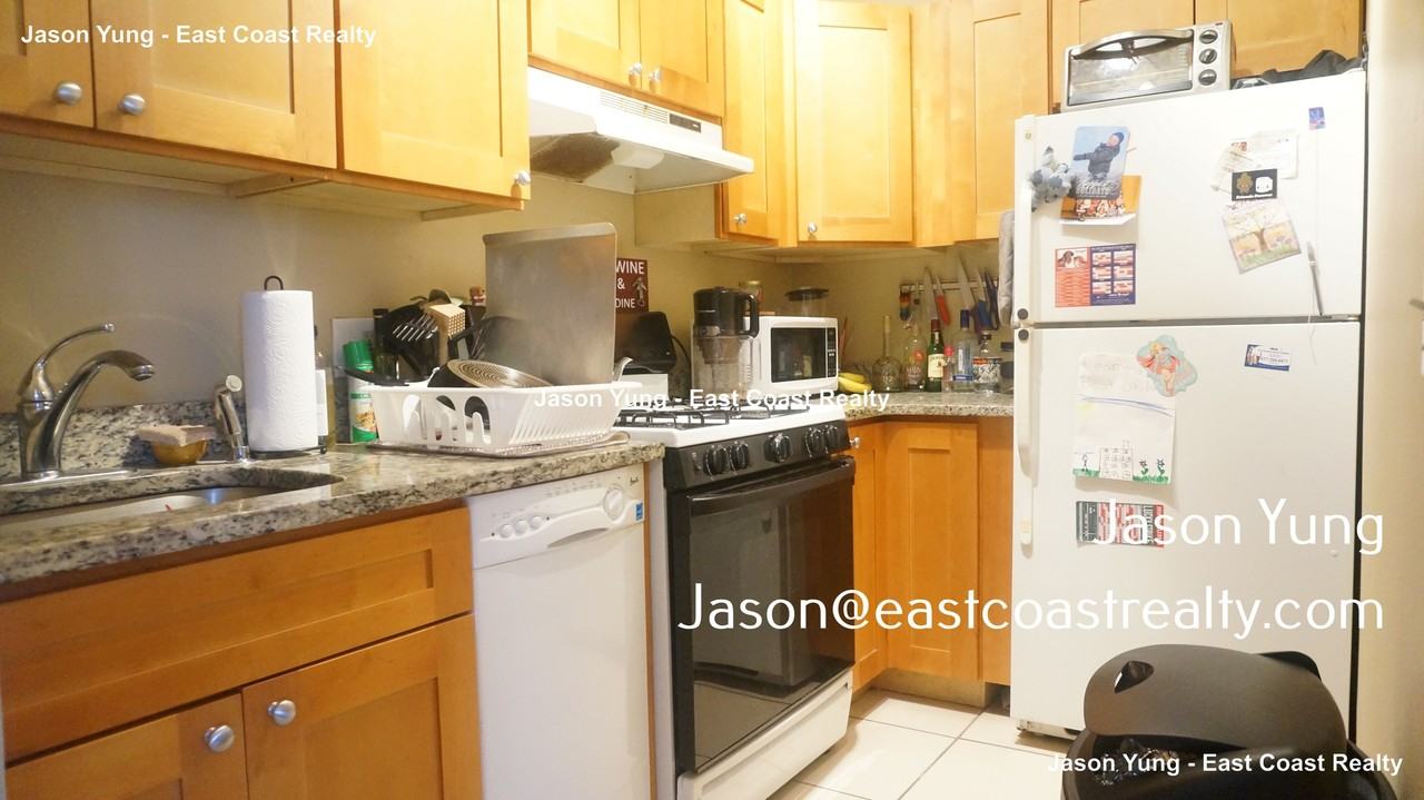 17 Highgate St #4 - Photo 2 of 9