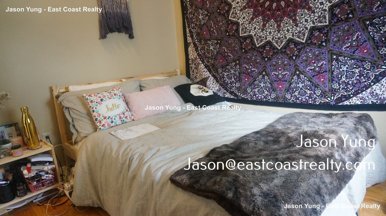 17 Highgate St #4 - Photo 4 of 9