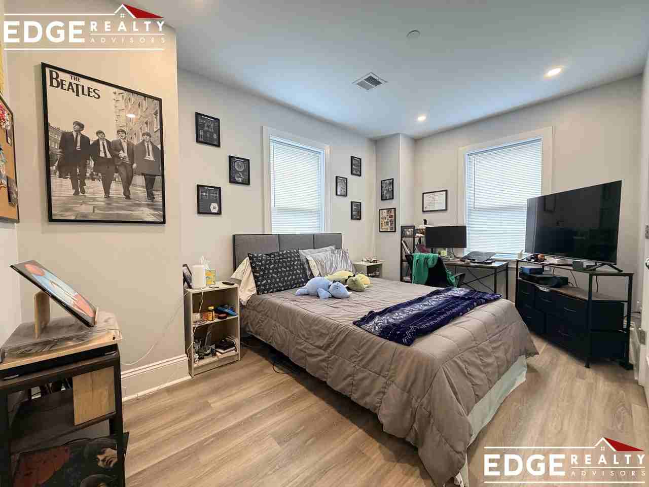 80 N Beacon St #6 - Photo 3 of 12