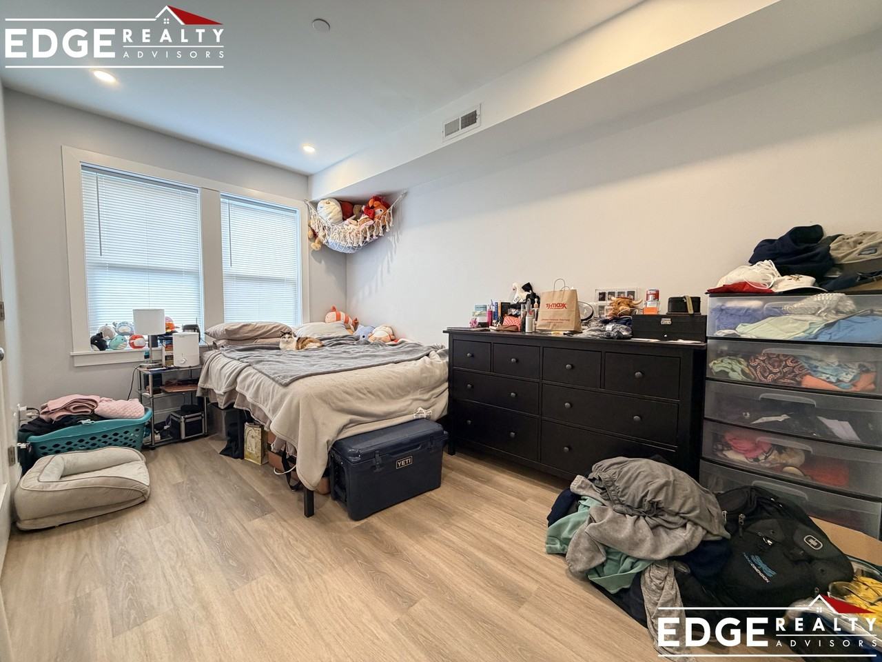 80 N Beacon St #6 - Photo 5 of 12