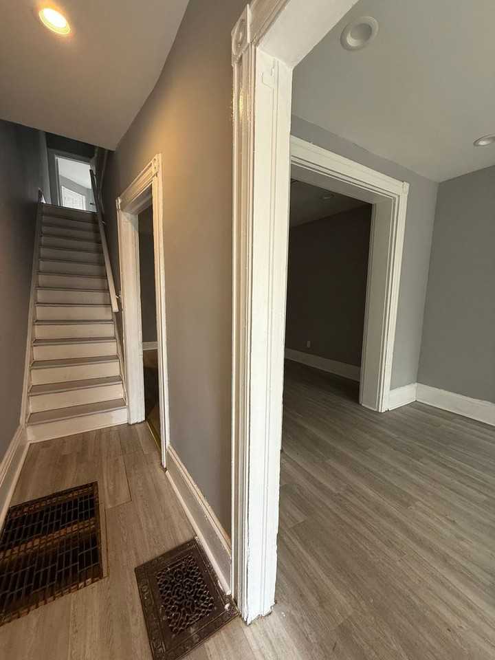 32 Commerce St - Photo 4 of 18