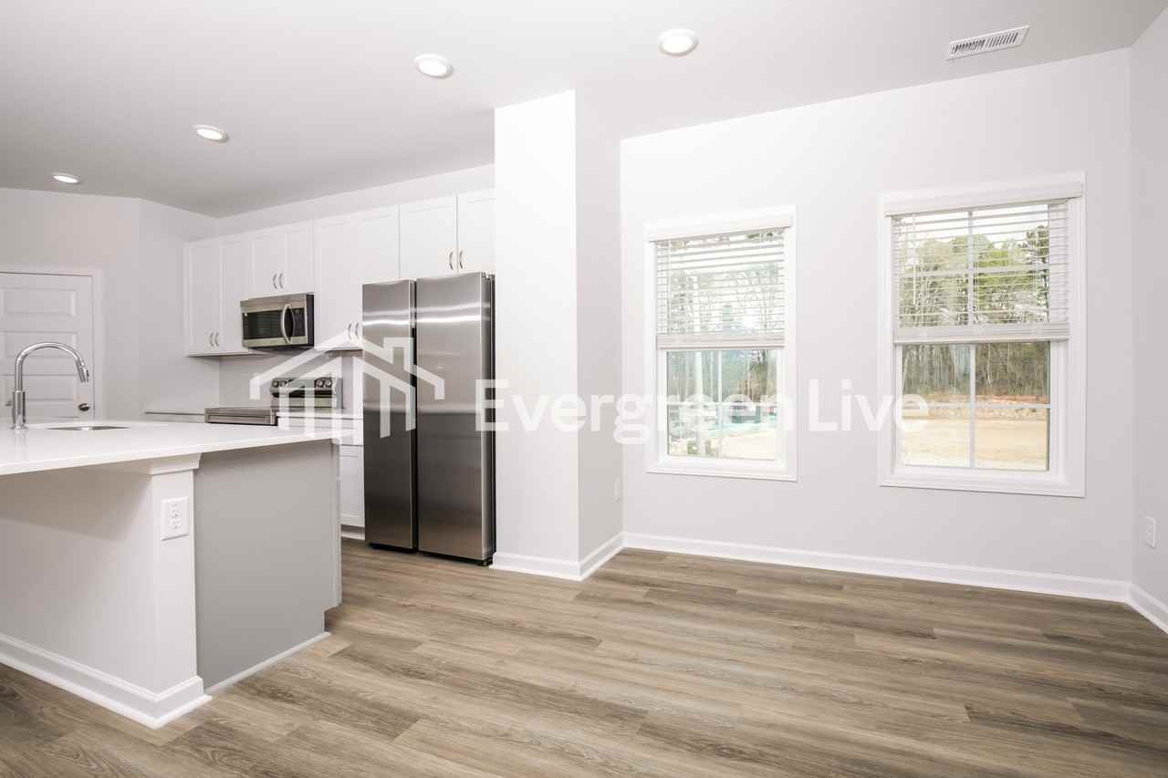 Hodge Rd - Photo 5 of 16