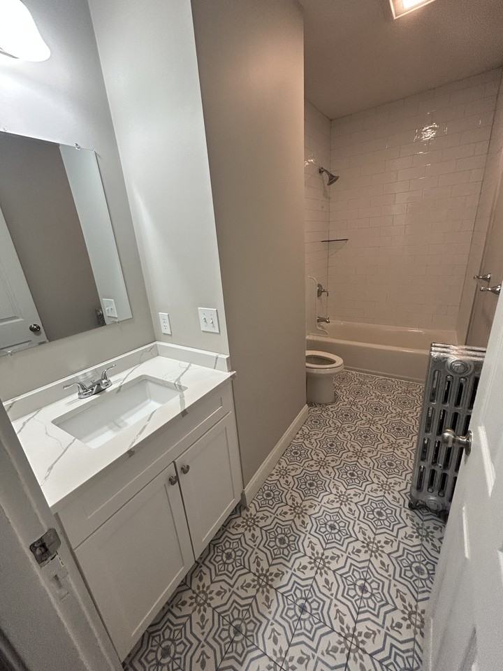 666 Metropolitan Ave #3 - Photo 2 of 10