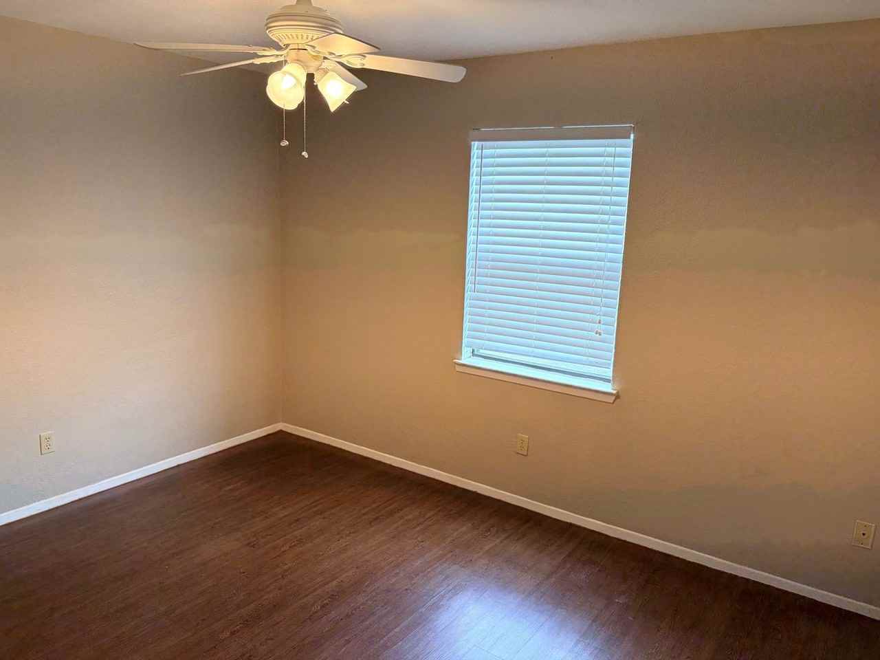 1421 S 12th St #213 - Photo 6 of 8