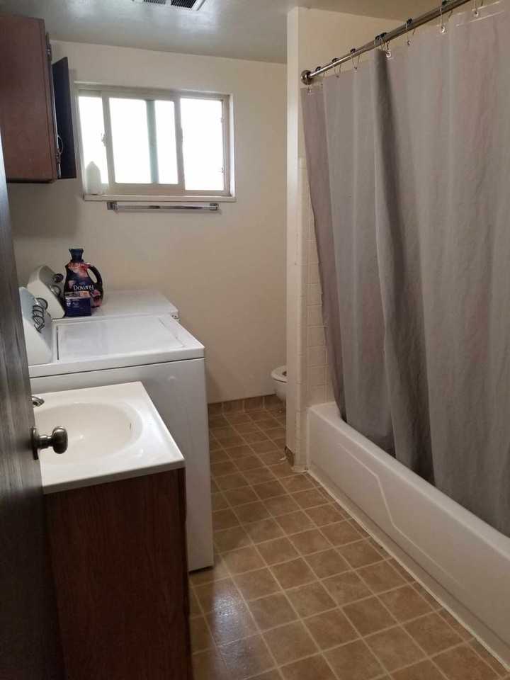 41 E 100 N - Photo 2 of 6