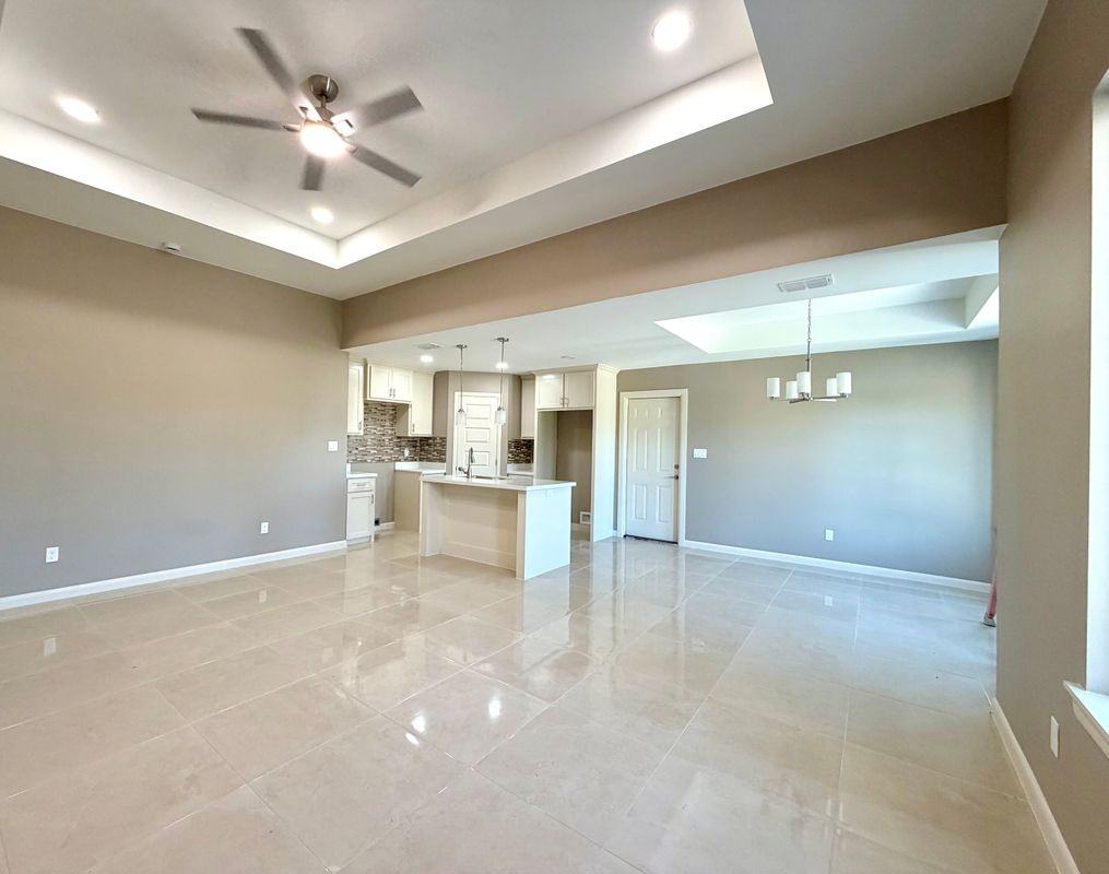 3411 Elmira Ave - Photo 4 of 21