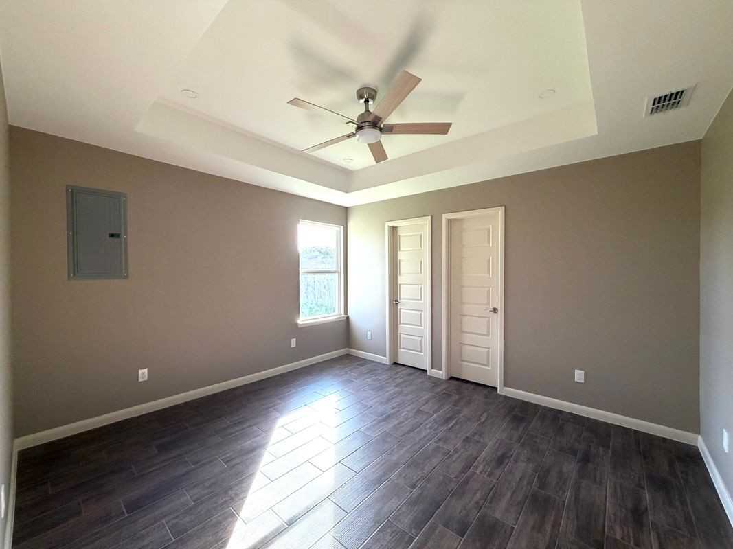 3411 Elmira Ave - Photo 7 of 21