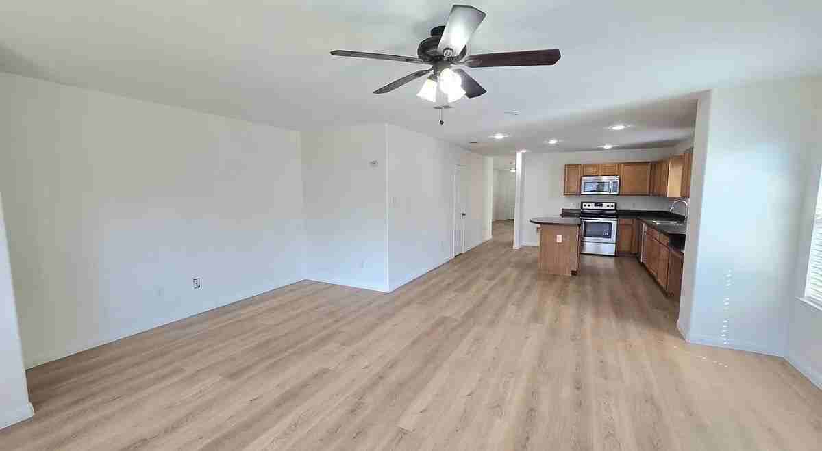 1241 Kachina Ln - Photo 2 of 16