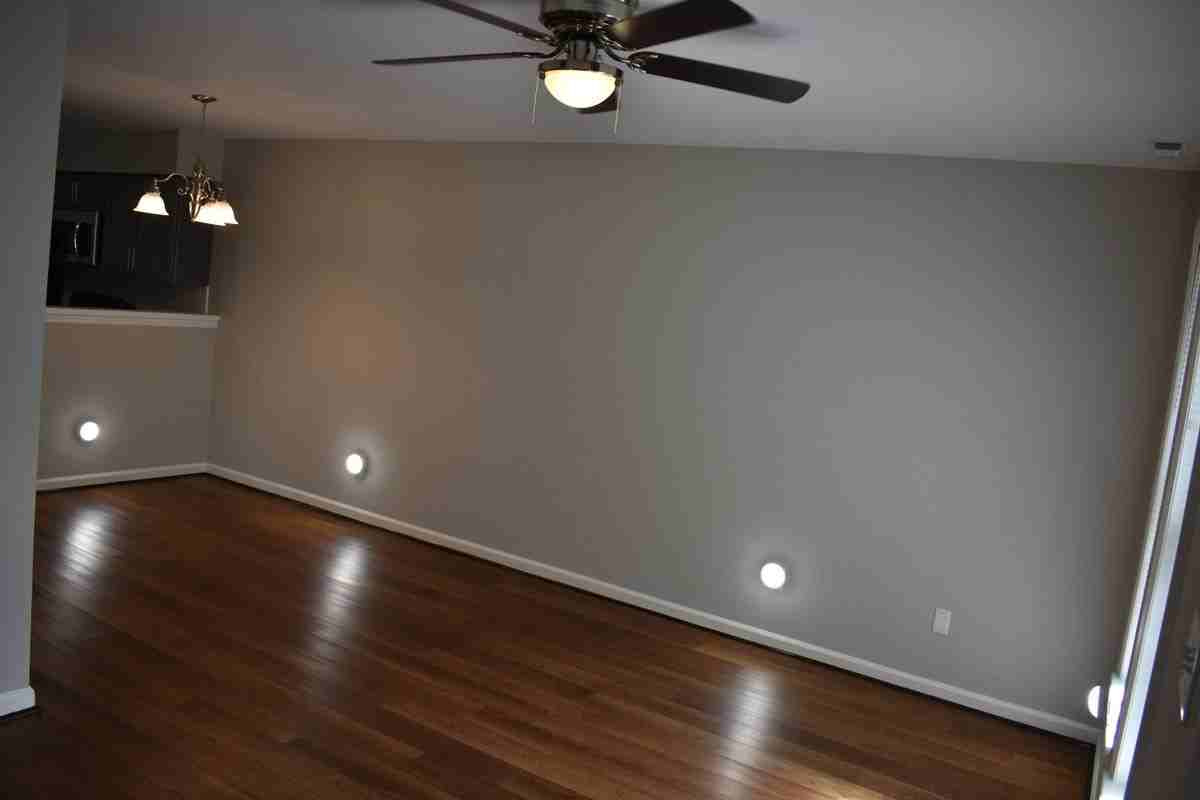 2727 Big Oak St - Photo 4 of 24