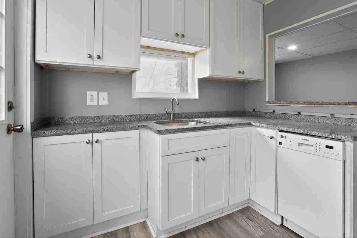 217 Reifert St - Photo 2 of 16