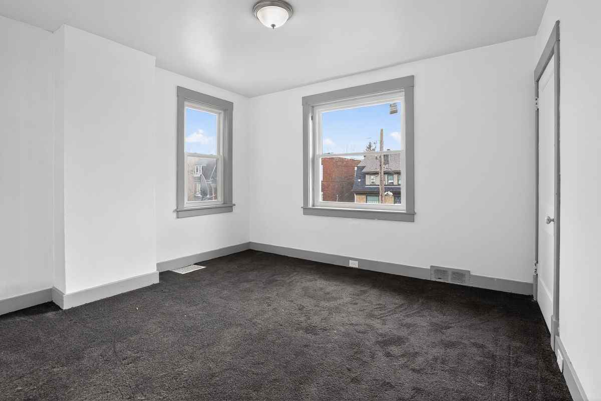 217 Reifert St - Photo 5 of 16