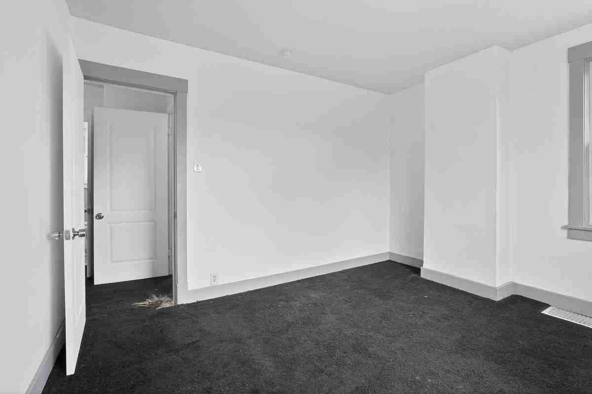 217 Reifert St - Photo 6 of 16