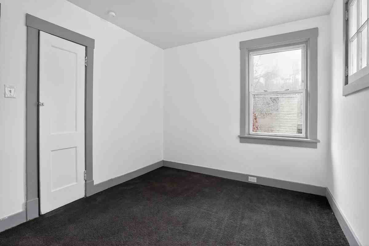 217 Reifert St - Photo 7 of 16