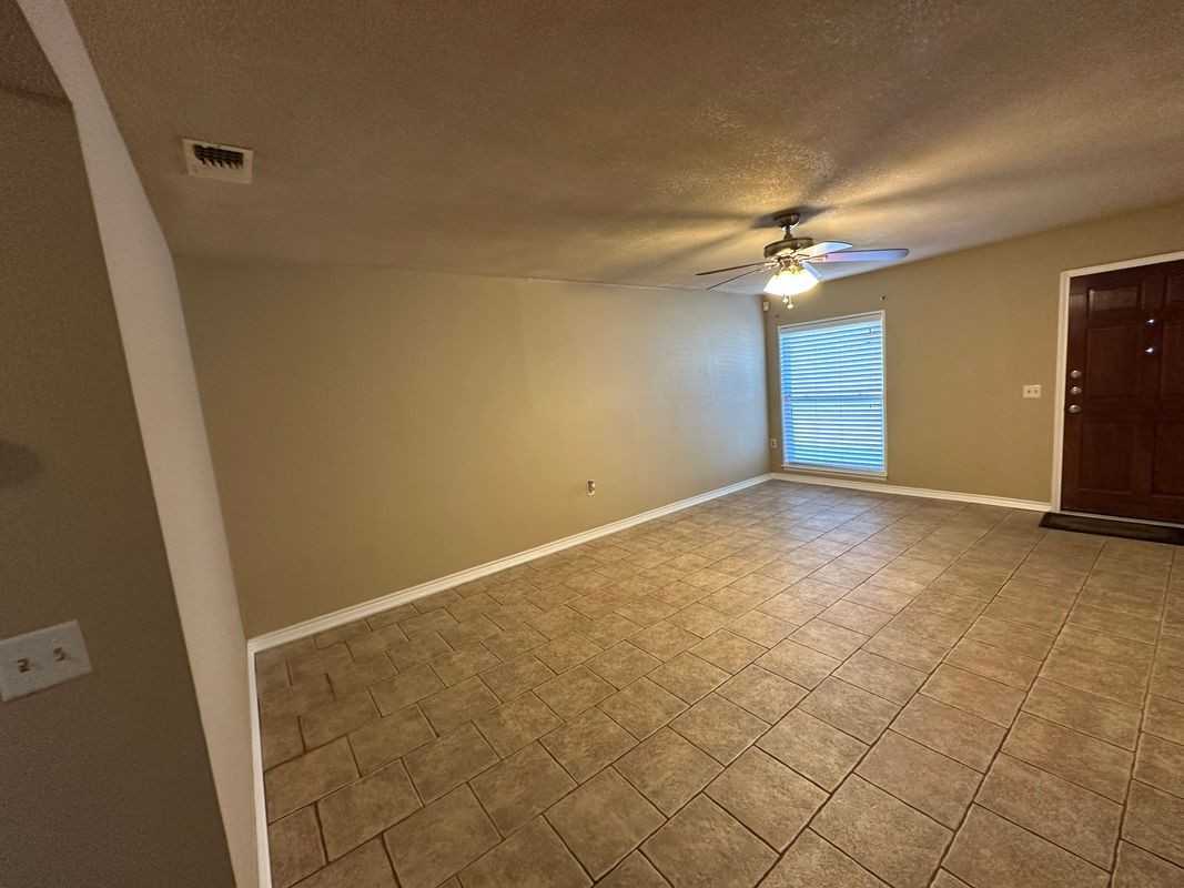 9227 Spring Dawn St - Photo 5 of 19