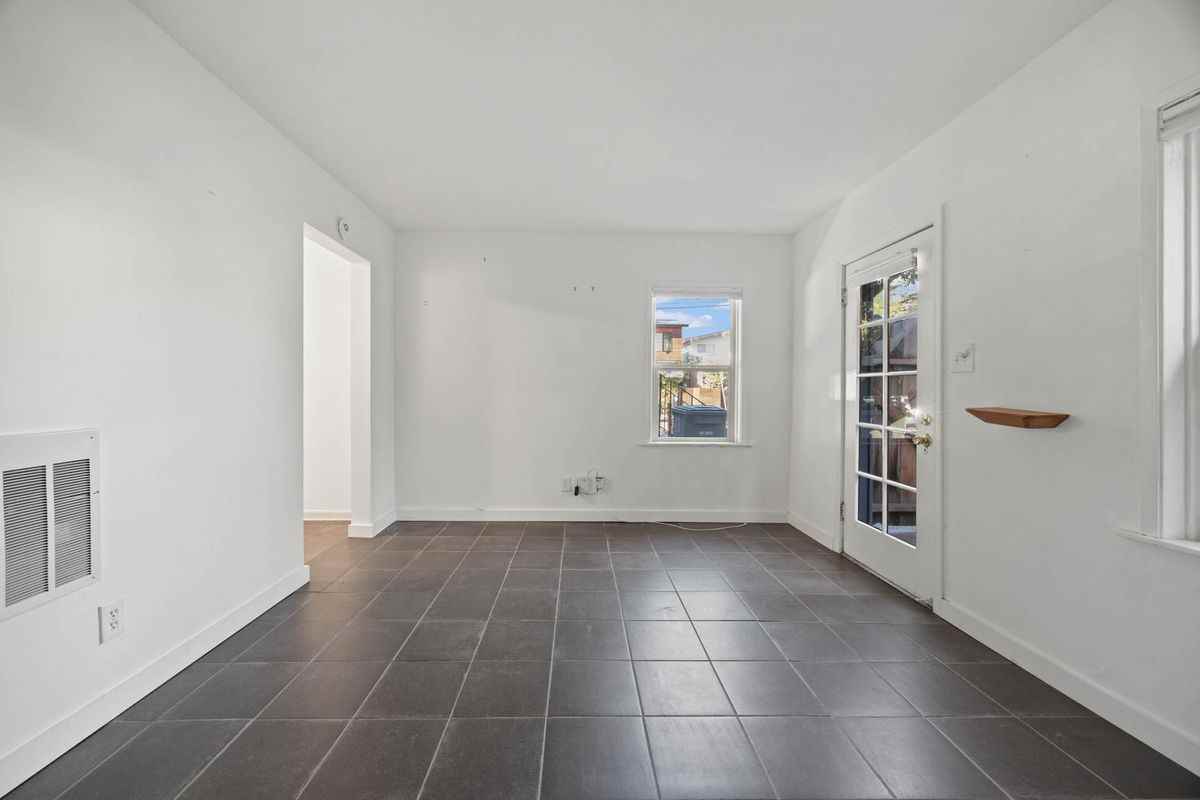 1816 Carleton St ##C - Photo 2 of 23