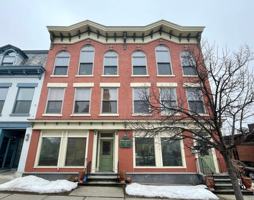 featured image of 122 E Main St