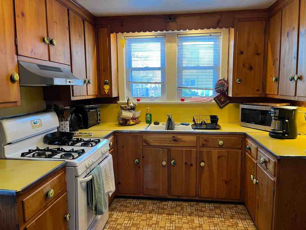 85 Birch Ave - Photo 7 of 10