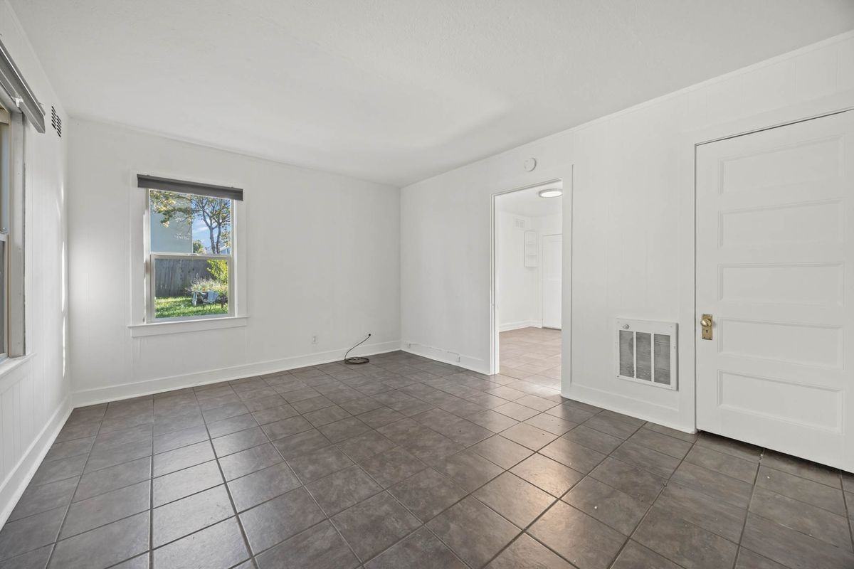 1816 Carleton St ##F - Photo 2 of 26