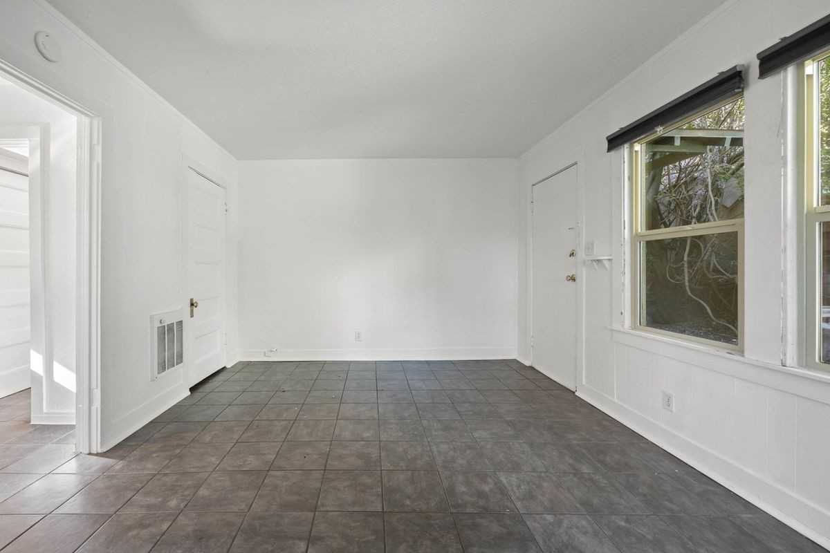 1816 Carleton St ##F - Photo 5 of 26