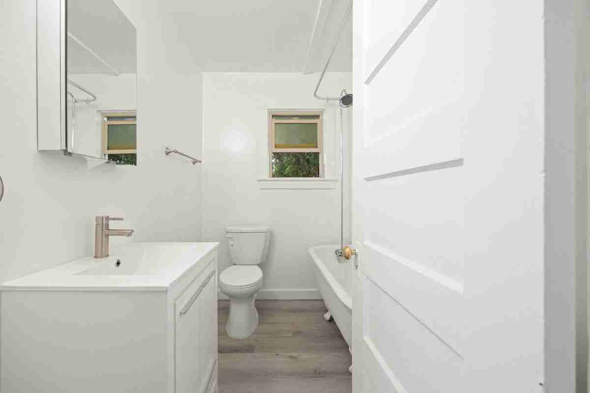 1816 Carleton St ##G - Photo 5 of 28