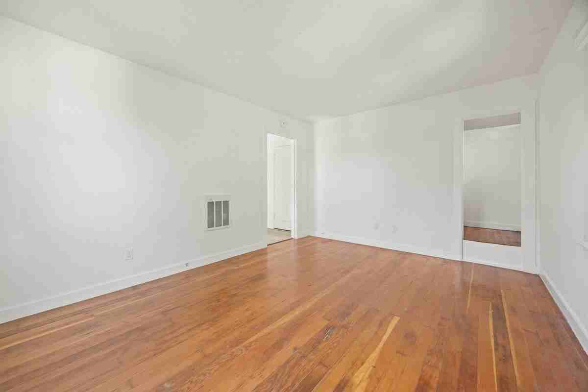 1816 Carleton St ##G - Photo 6 of 28