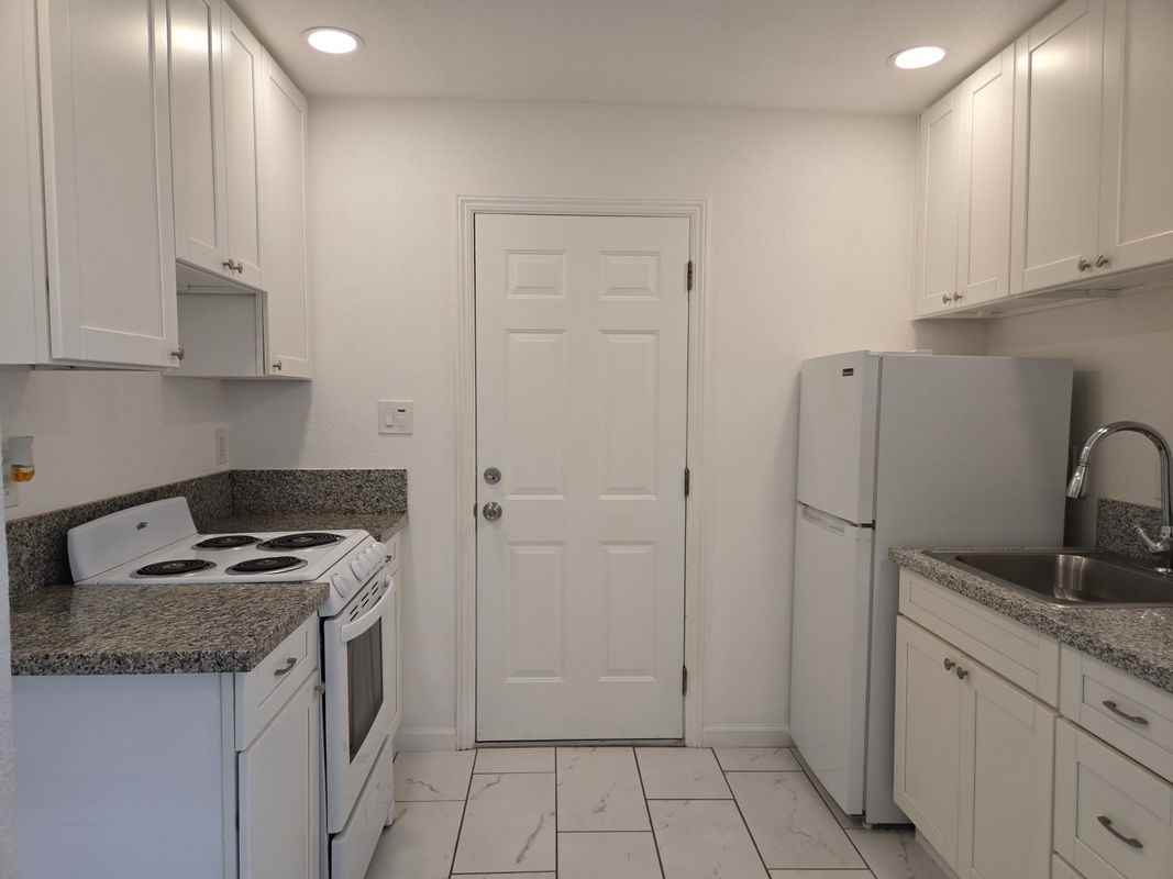 6660 Stoneman Dr ##B2 - Photo 3 of 15