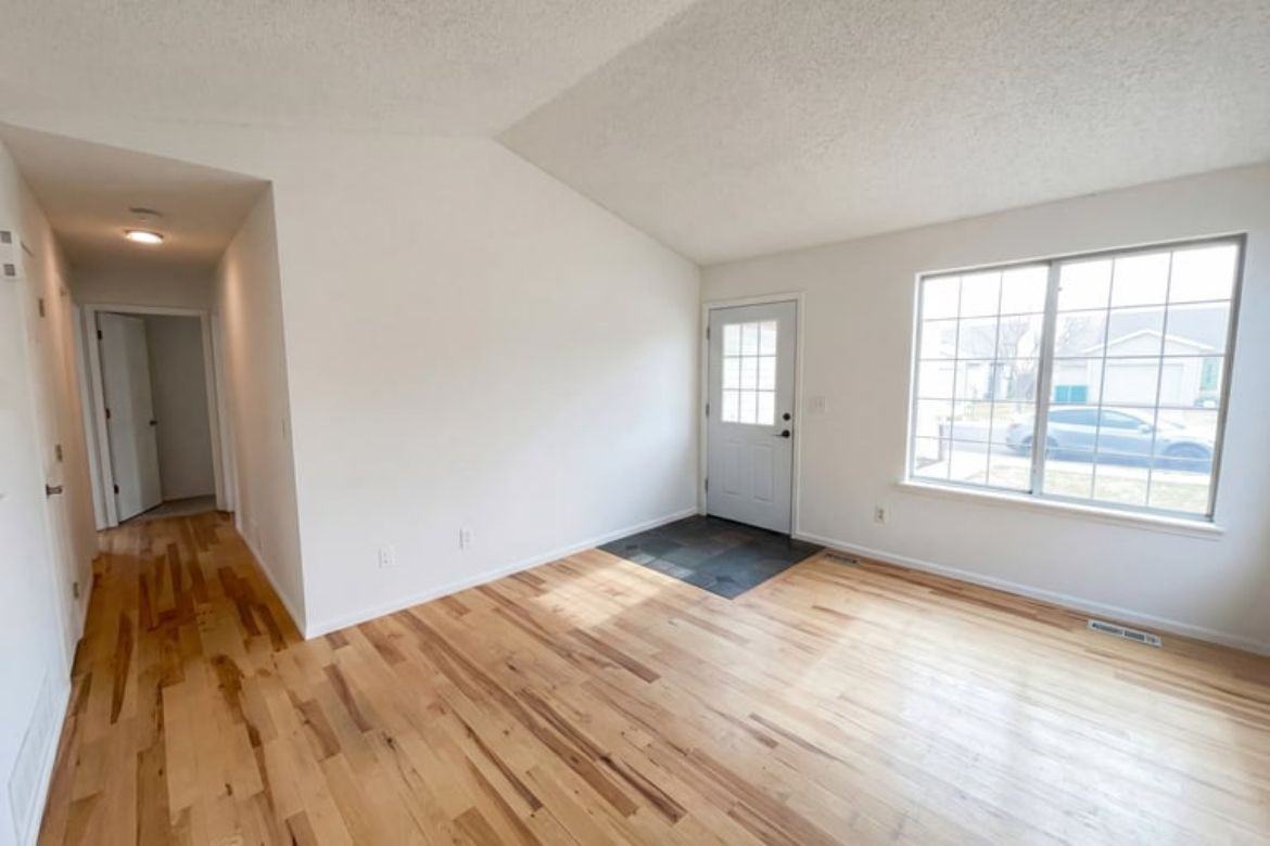 12117 Monaco Dr - Photo 6 of 19