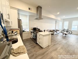 featured image of 301 Dudley St