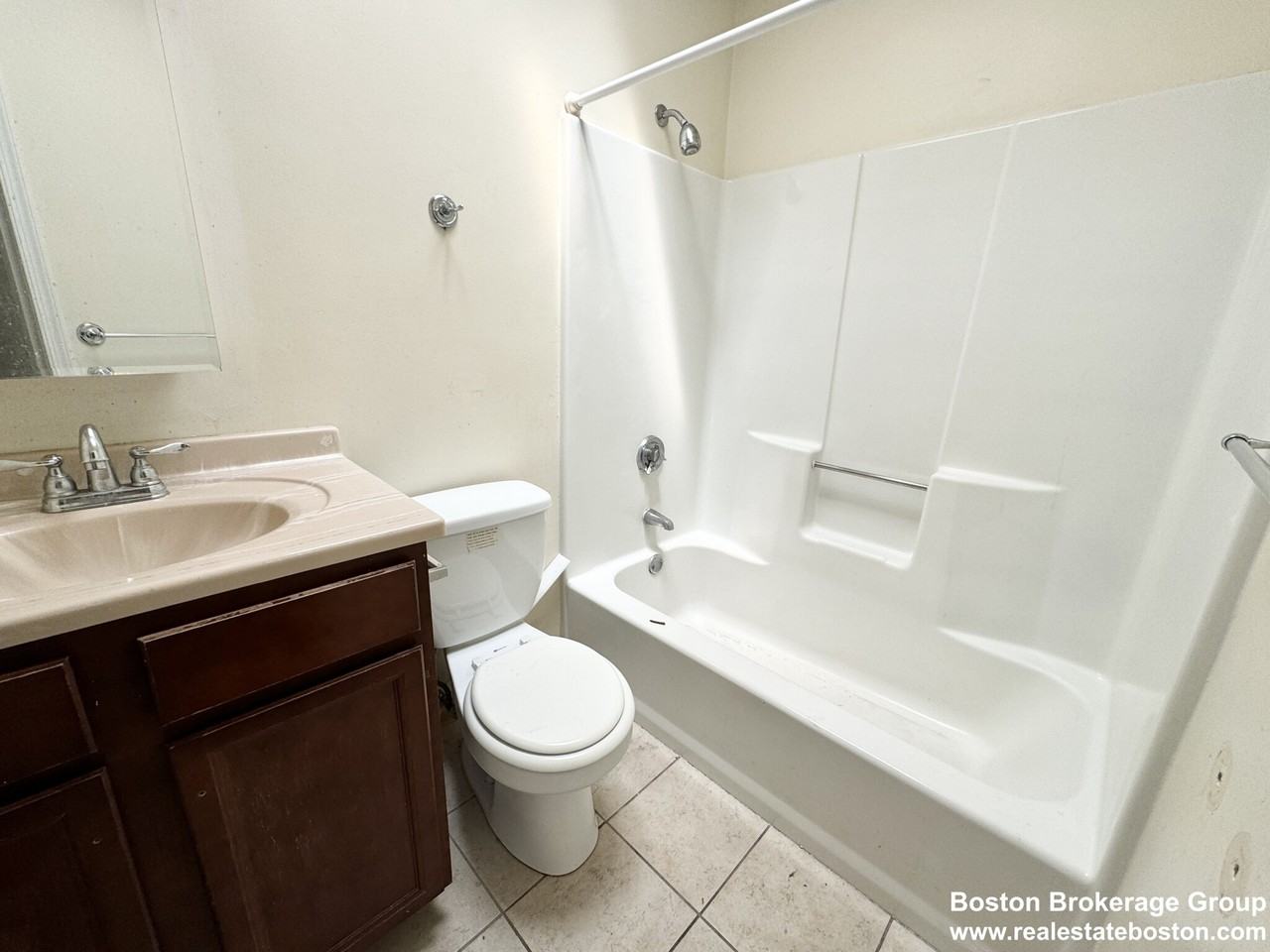 13 Ruggles St. - Photo 7 of 26