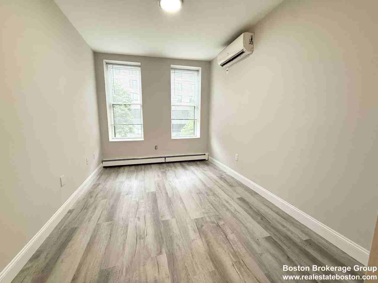 15 Ruggles St. - Photo 4 of 27