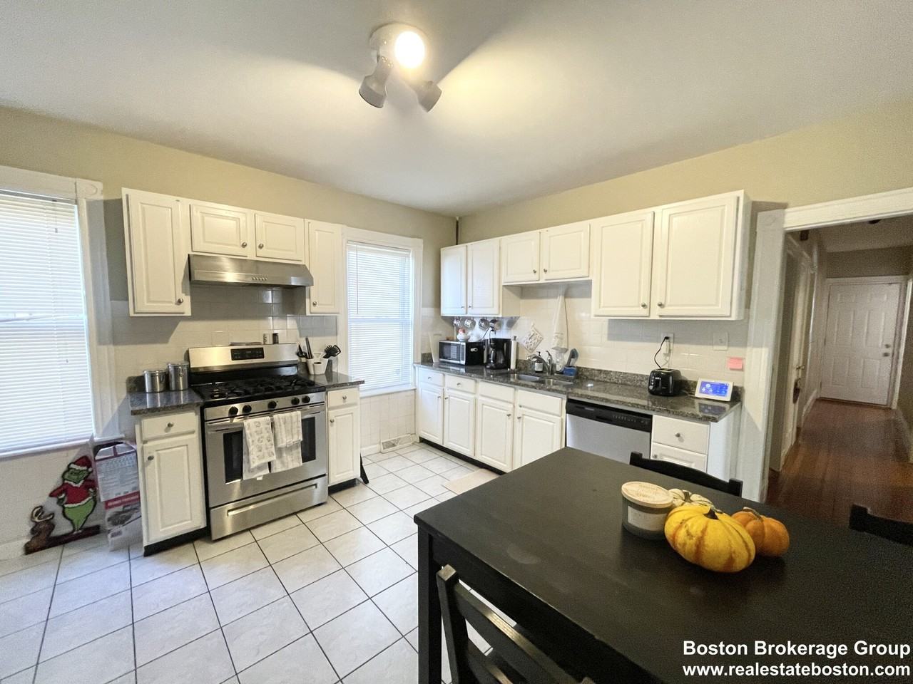 9 Taft St #1