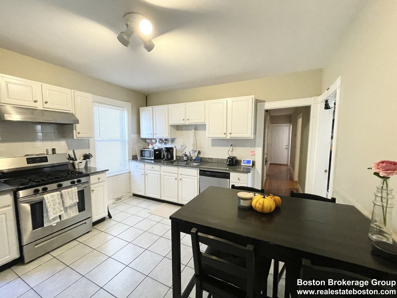 9 Taft St #1 - Photo 2 of 10